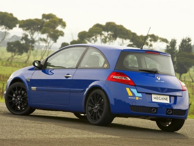 renault_megane_rs_f1_team_au-spec_2