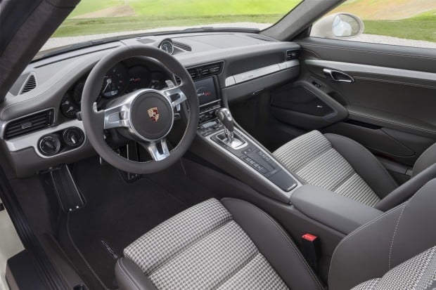 x991-Anniversary-interior.jpg.pagespeed.ic.itGPKj5Qpf