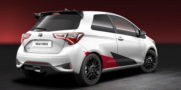 gallery-1484233383-new-yaris-rear-final