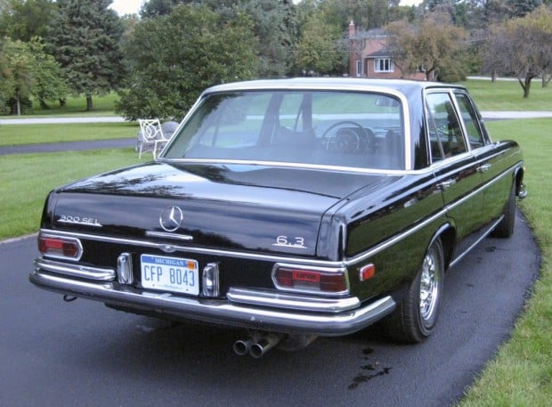 1969-Mercedes-Benz-300SEL-6.3-Rear