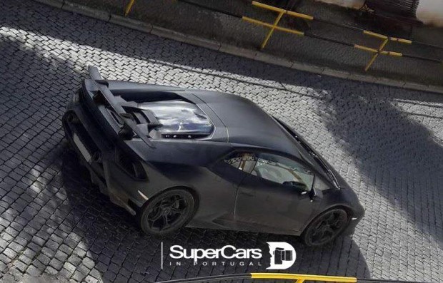 lamborghini-huracan-performante-spotted-in-portugal-with-insane-rear-deck-aero-115459_1