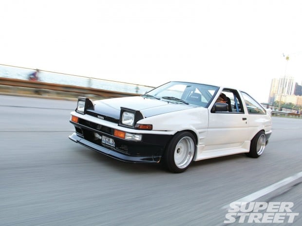 sstp-1202-01+1986-toyota-corolla-gt-s-ae86+cover