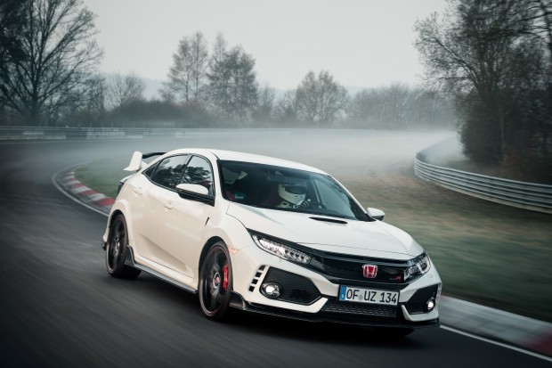 2017 HONDA CIVIC TYPE R SETS NEW FRONT-WHEEL DRIVE LAP RECORD AT NURBURGRING