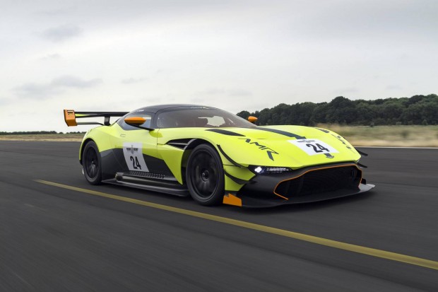 Aston-Martin-Vulcan-AMR-Pro-13