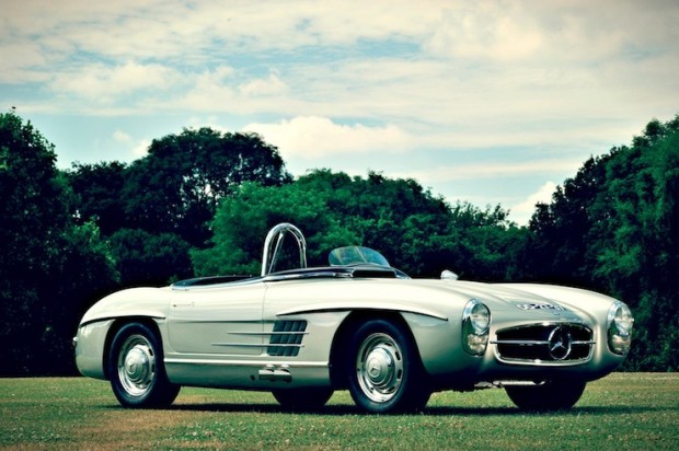 Mercedes-Benz-300-SLS-Racing-front