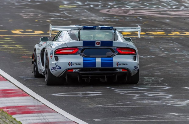 Dodge-Viper-ACR-Nurburgring-3