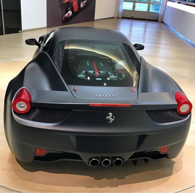 458 V12