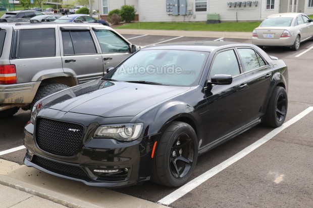 Chrysler-300-SRT-Spied-1-copy