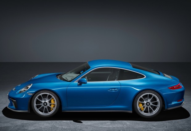 porsche_911_gt3_touring_package_13