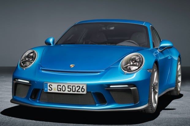 porsche_911_gt3_touring_package_3