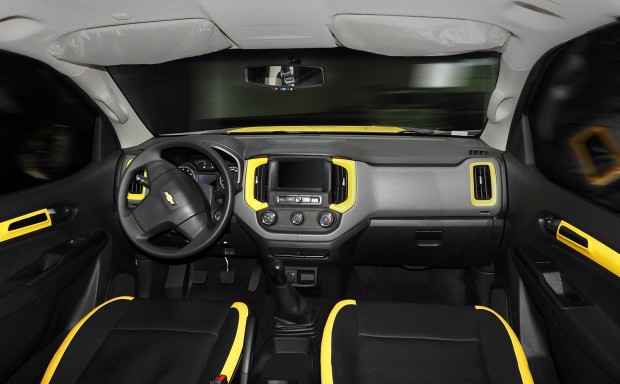 interior S10