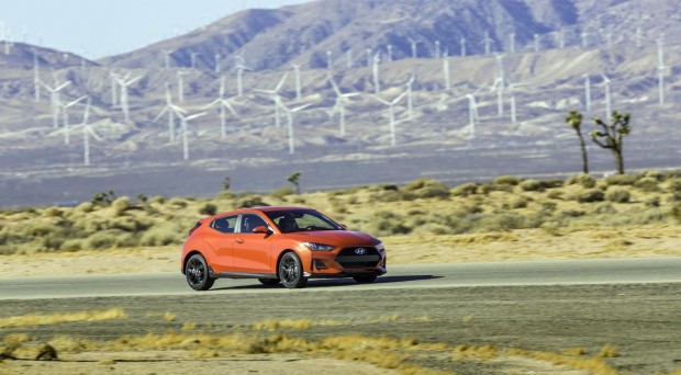 2019-Hyundai-Veloster-21