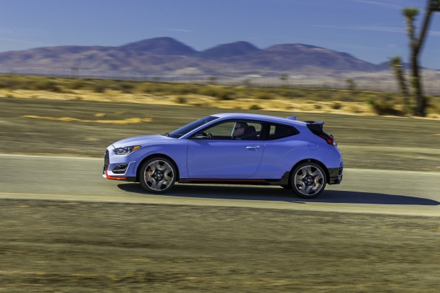 2019-hyundai-veloster-n-16