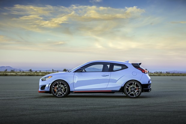 2019-hyundai-veloster-n-30