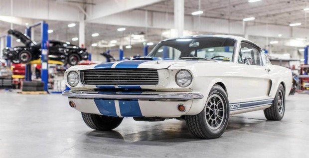 carroll-shelby-gt350h-02