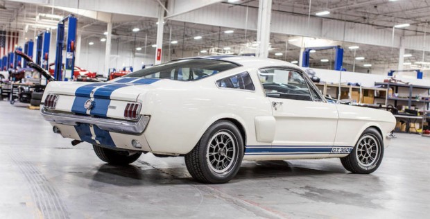 carroll-shelby-gt350h-03