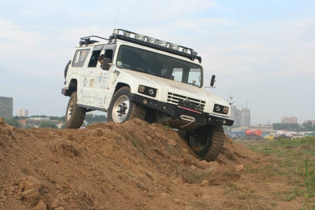 toyota-mega-cruiser-547cb4a6aa5cf