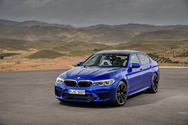 2018-BMW-M5-02