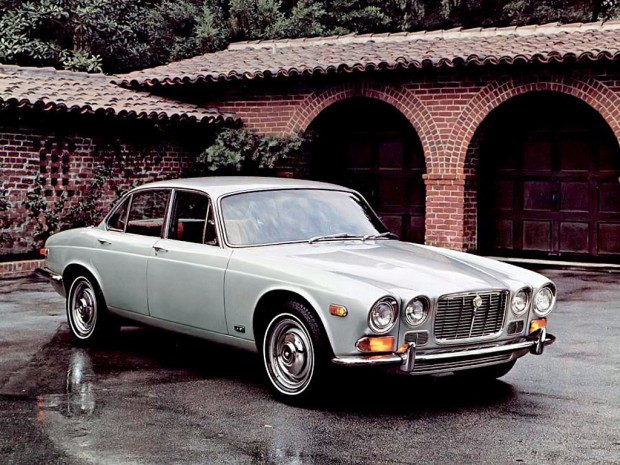 jaguar_xj6_us-spec_2