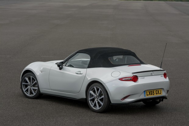 mazda_mx-5_sport_recaro_15