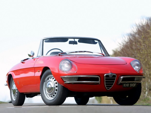 alfa_romeo_spider_1600_duetto_uk-spec_1