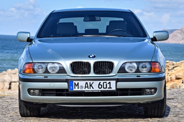 bmw_528i_sedan_24