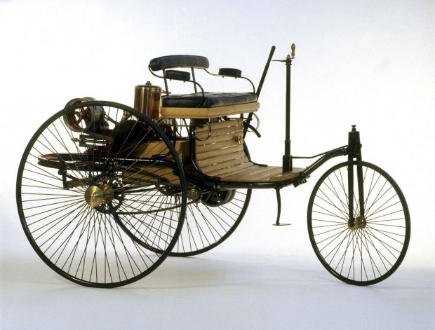 0ab35a4e-benz-patent-motorwagen-1