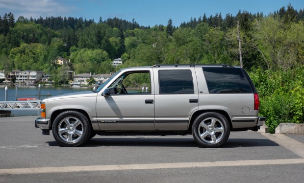 1527045184e7dff9f98764da1998-Chevrolet-Tahoe-LS9-2