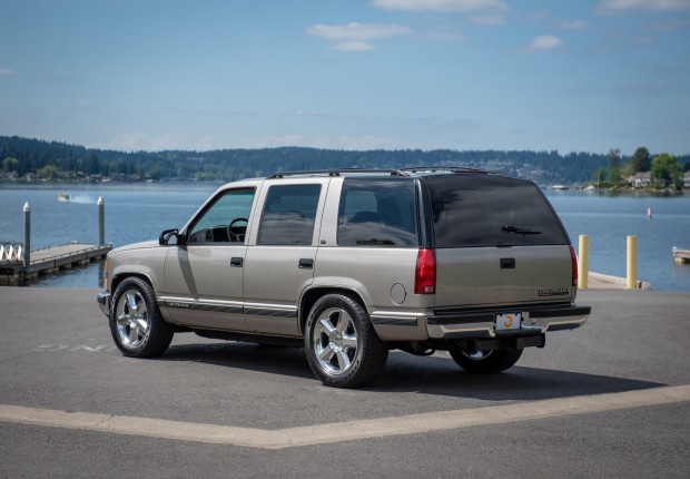 1527045186d565ef66e7dff9f1998-Chevrolet-Tahoe-LS9-1