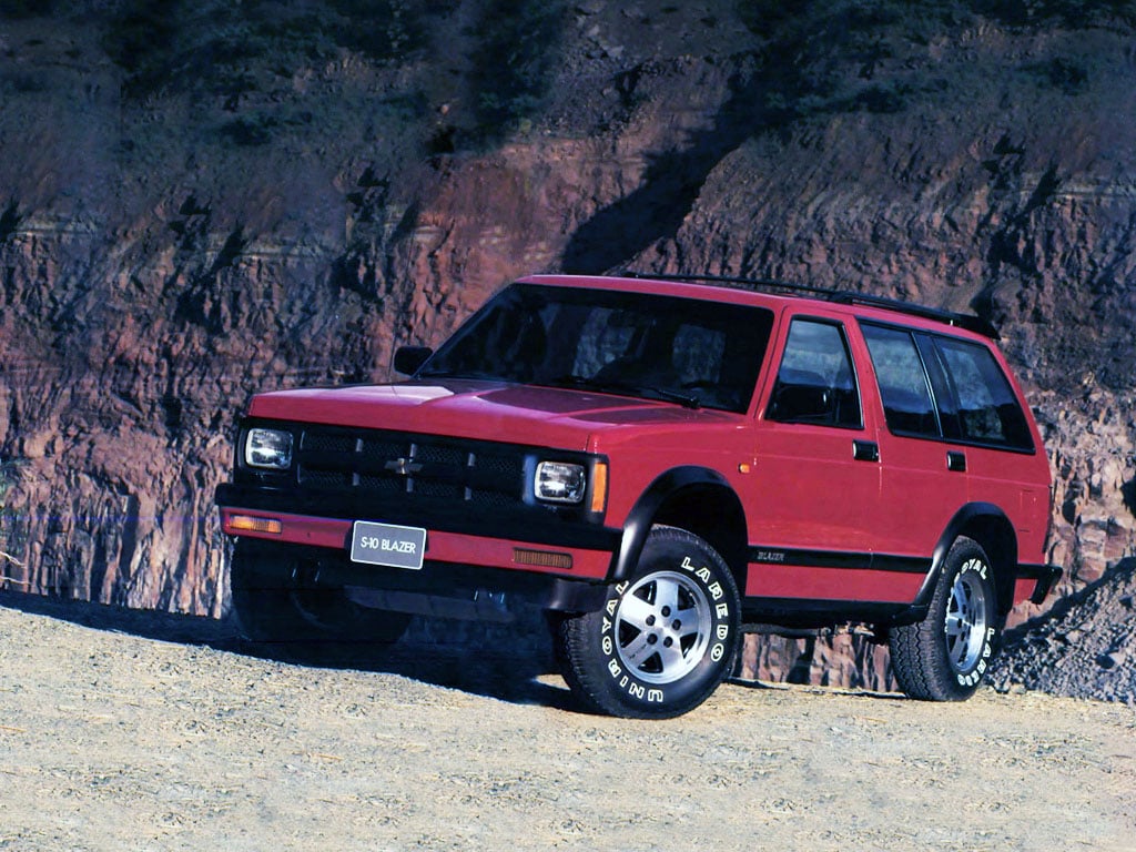 chevrolet_s-10_blazer_5-door_1