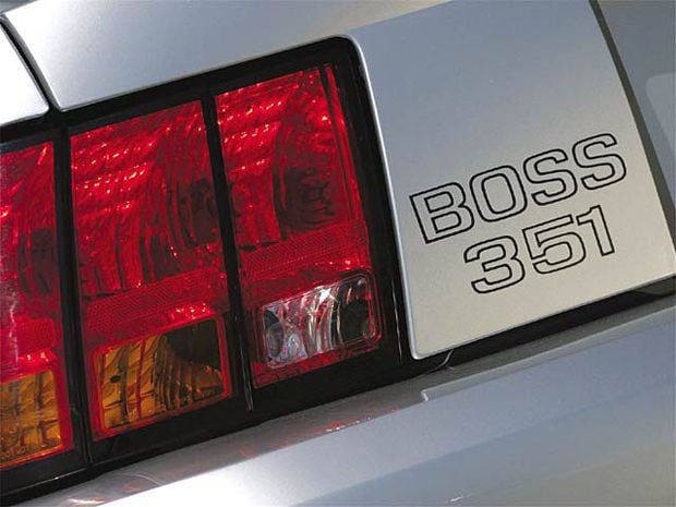 138_0402_z+1999_ford_mustang_boss_351+taillight