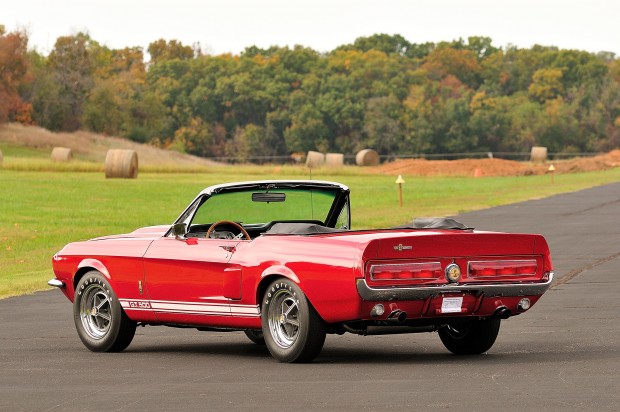 1967-ford-mustang-shelby-gt500-rear