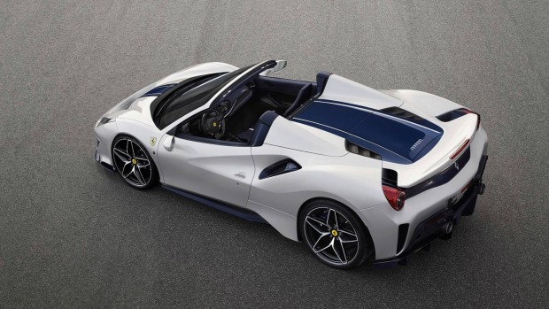 85525e86-ferrari-488-pista-spider-5