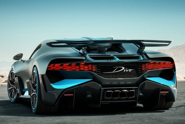 bugatti_divo_71_037000c10a2a06d4