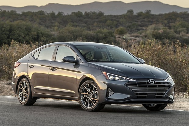 hyundai-elantra-2019-1600-01