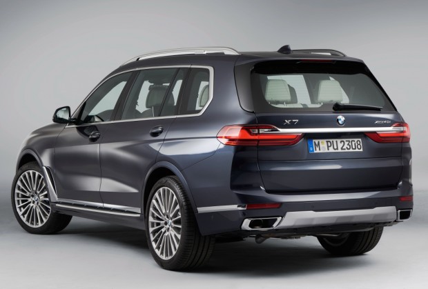 bmw_x7_xdrive40i_339_024302230b1f0785