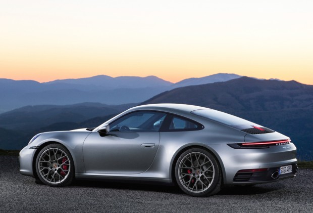 porsche_911_carrera_4s_11_01ce02280b4807aa