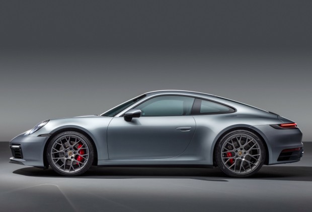 porsche_911_carrera_4s_24_021900a10bd3080b