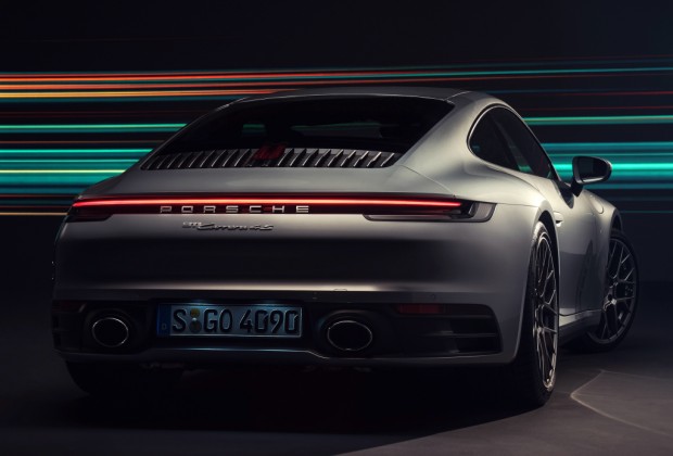 porsche_911_carrera_4s_80_0269028309490648