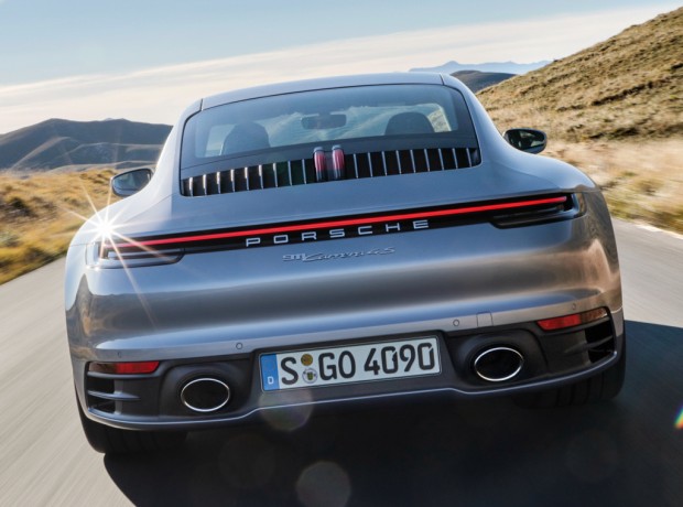 porsche_911_carrera_4s_8_02d502580a1b077f