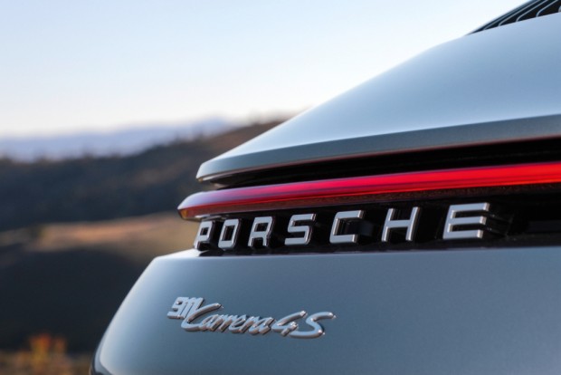 porsche_911_carrera_4s_9